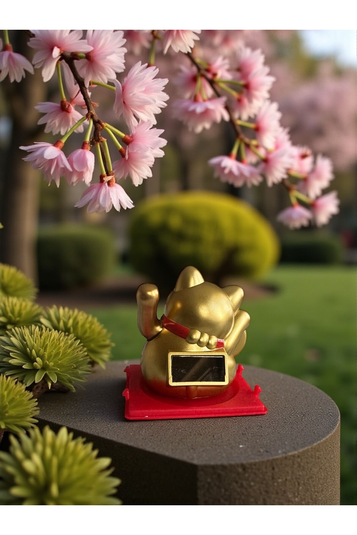 Güneş enerjili sallanan servet kedi heykelcik Maneki Neko şans kedisi