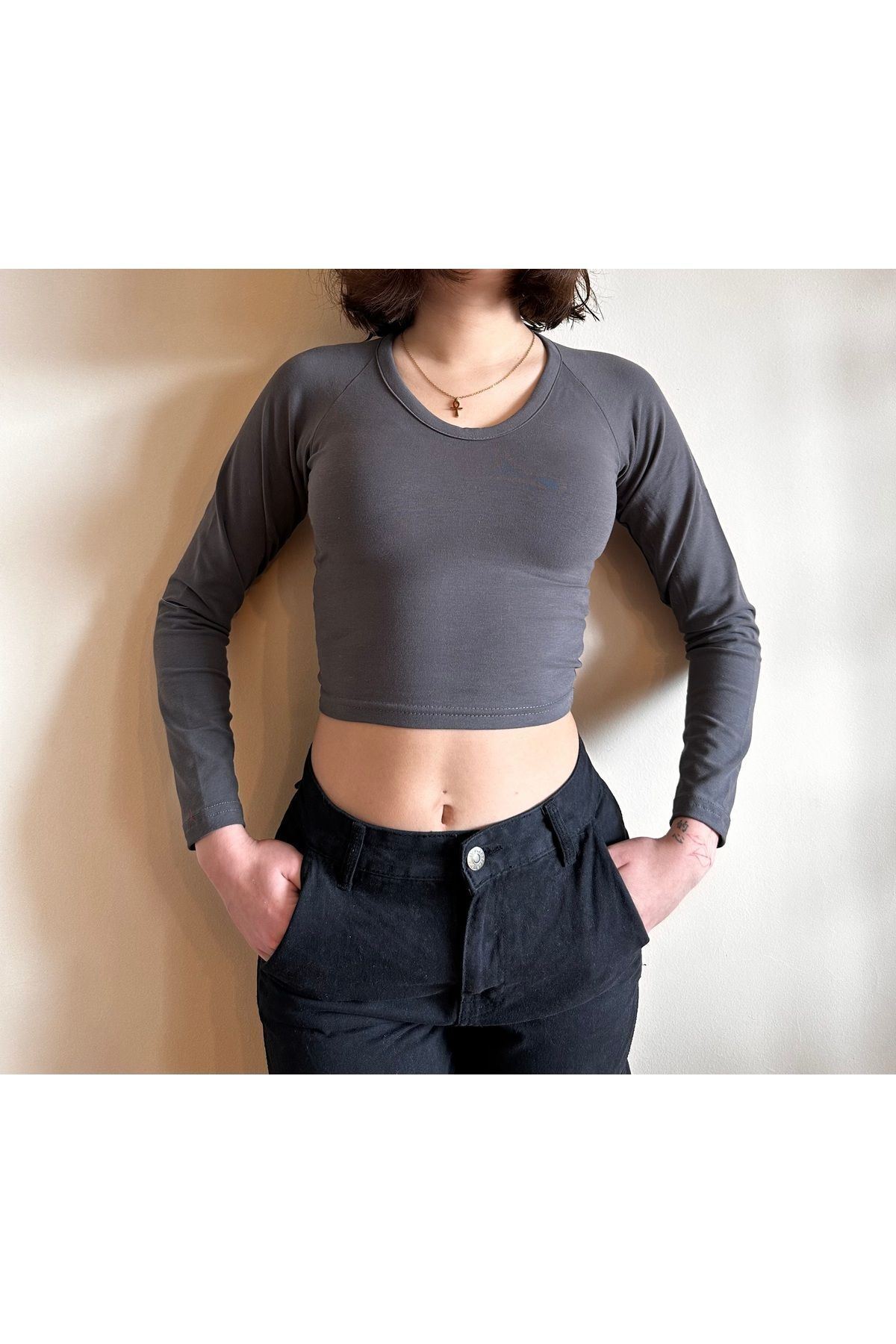 Derin yaka penye Crop Soft touch crop bele oturan crop koyu füme - L