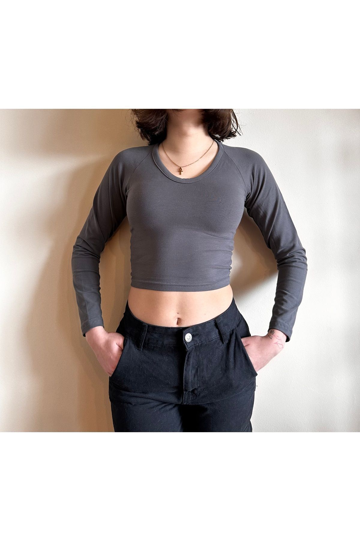 Derin yaka penye Crop Soft touch crop bele oturan crop koyu füme - L
