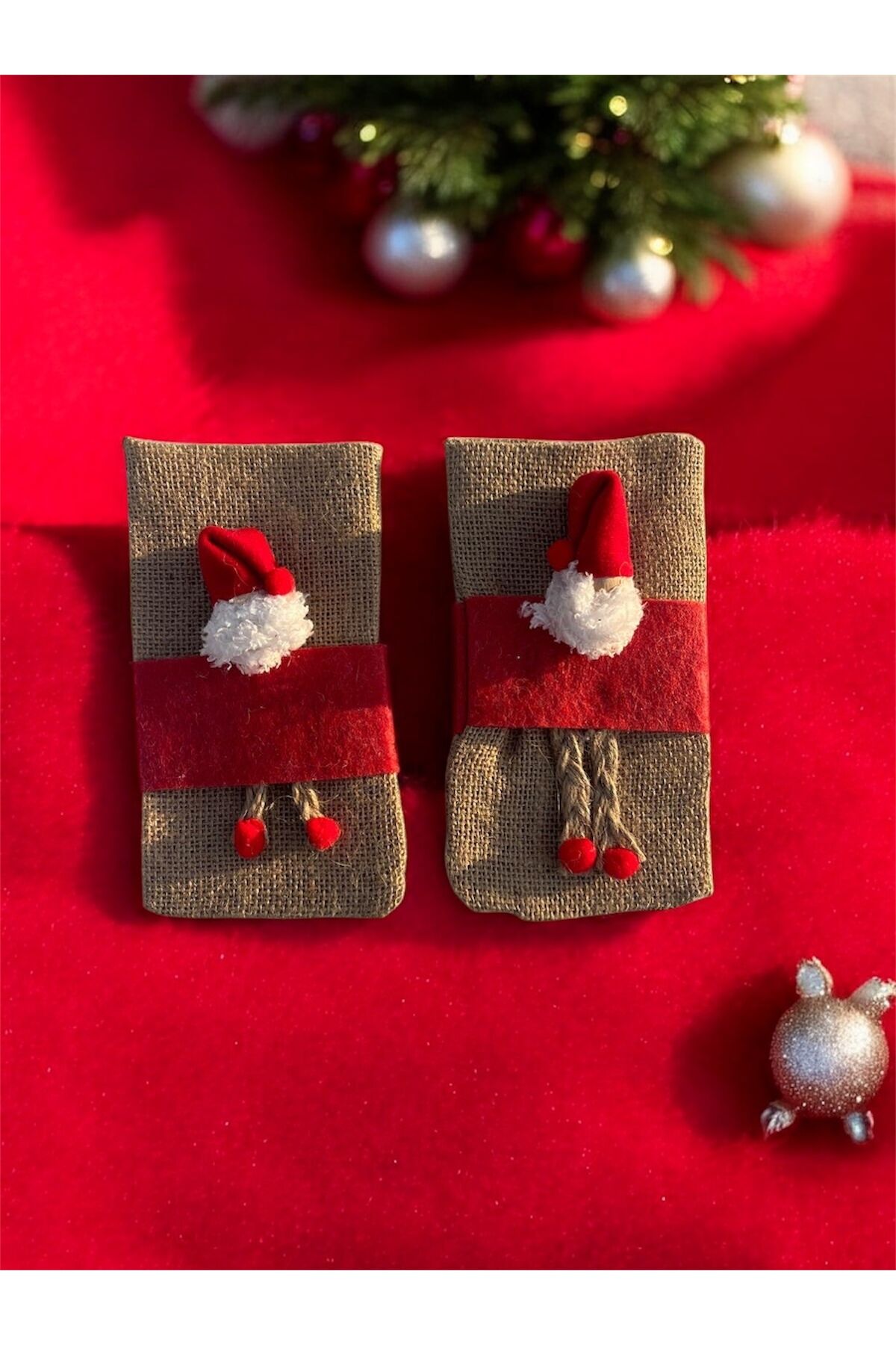 Yılbaşı Servislik 2'li Noel Baba Servislik Yılbaşı Sunum Kılıfı Çatal Masa Takımı Noel Baba Süs