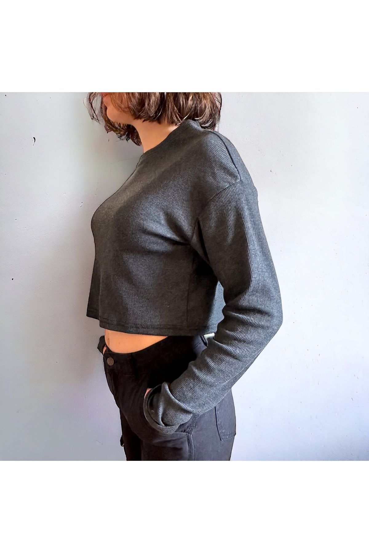 Geniş yaka salaş crop Geniş yaka fitilli crop kayık yaka yumuşak bluz füme - S/M