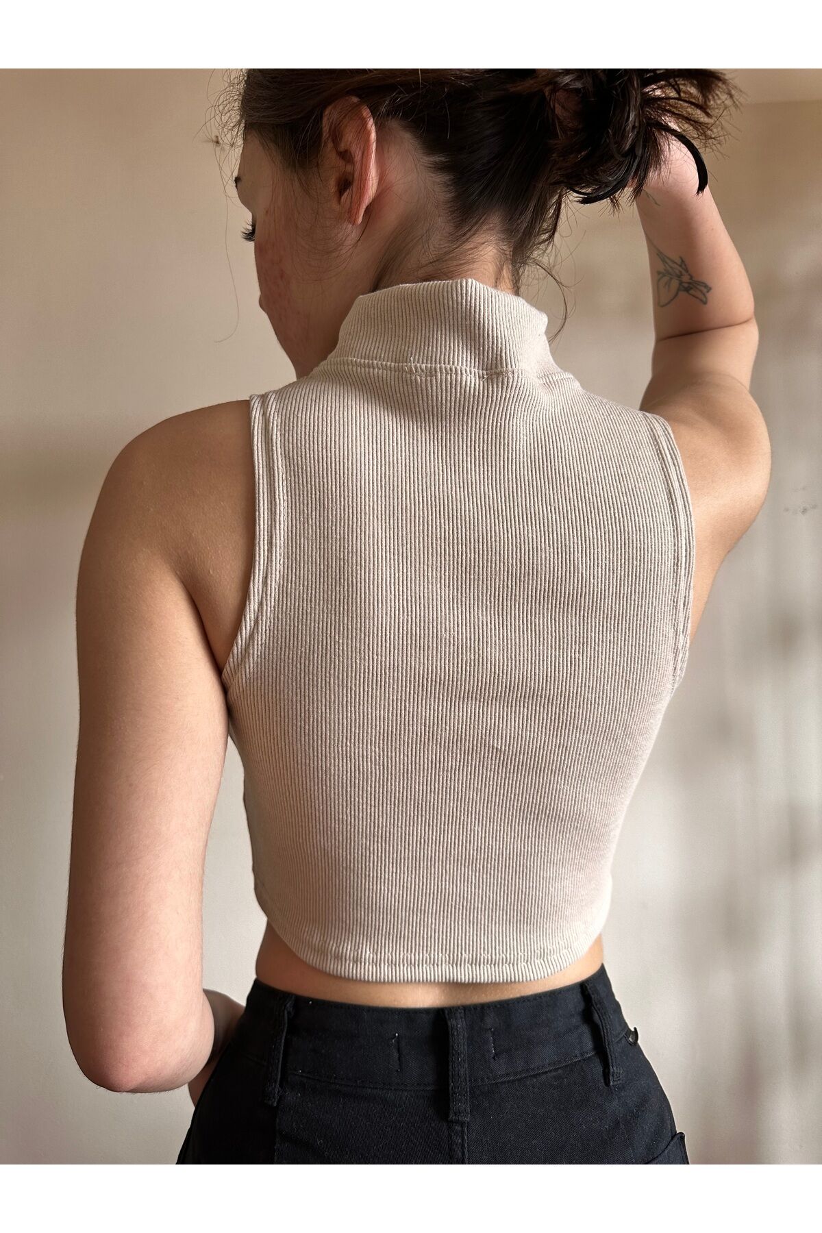 Bej dik yaka kolsuz crop Fitilli kolsuz crop dik yaka body L