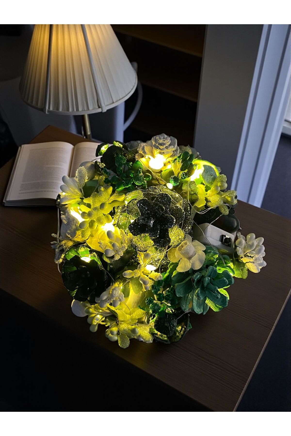 Tasarım Dekoratif kaseler Kozalak Dekoratif kase Led ışıklı Kase 25×22 cm Yeşil beyaz kozalak