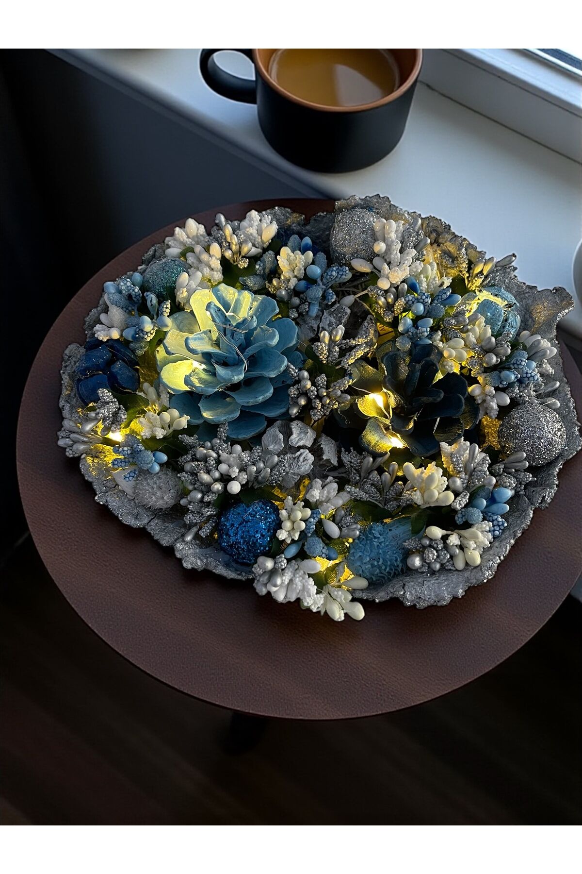Tasarım Dekoratif kaseler Kozalak Dekoratif kase Led ışıklı Kase 25×22 cm Mavi kozalak