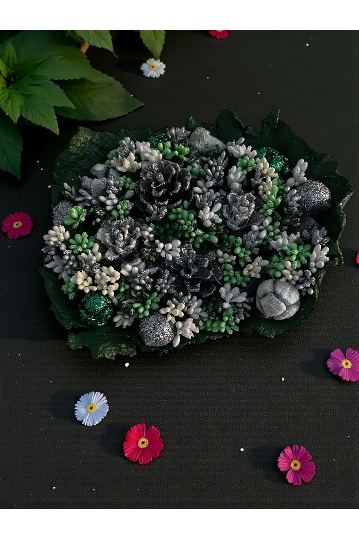 Tasarım Dekoratif kaseler Kozalak Dekoratif kase Led ışıklı Kase 25×22 cm Yeşil kozalak
