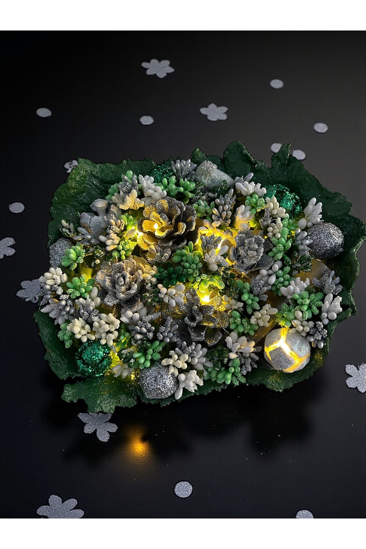 Tasarım Dekoratif kaseler Kozalak Dekoratif kase Led ışıklı Kase 25×22 cm Yeşil kozalak