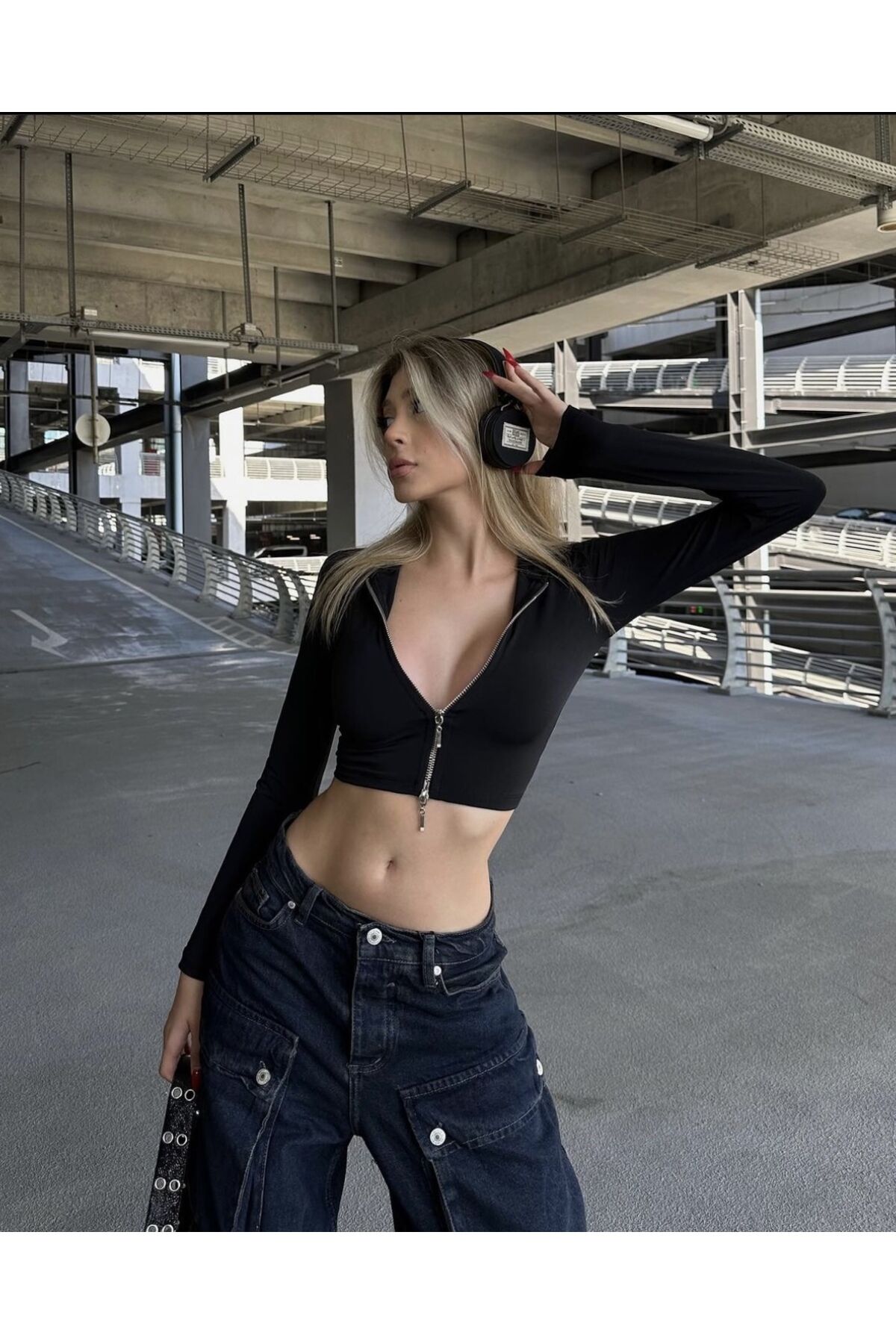 Kapüşonlu streetwear çift fermuarlı croptop Çift Fermuarlı Crop Top siyah - L