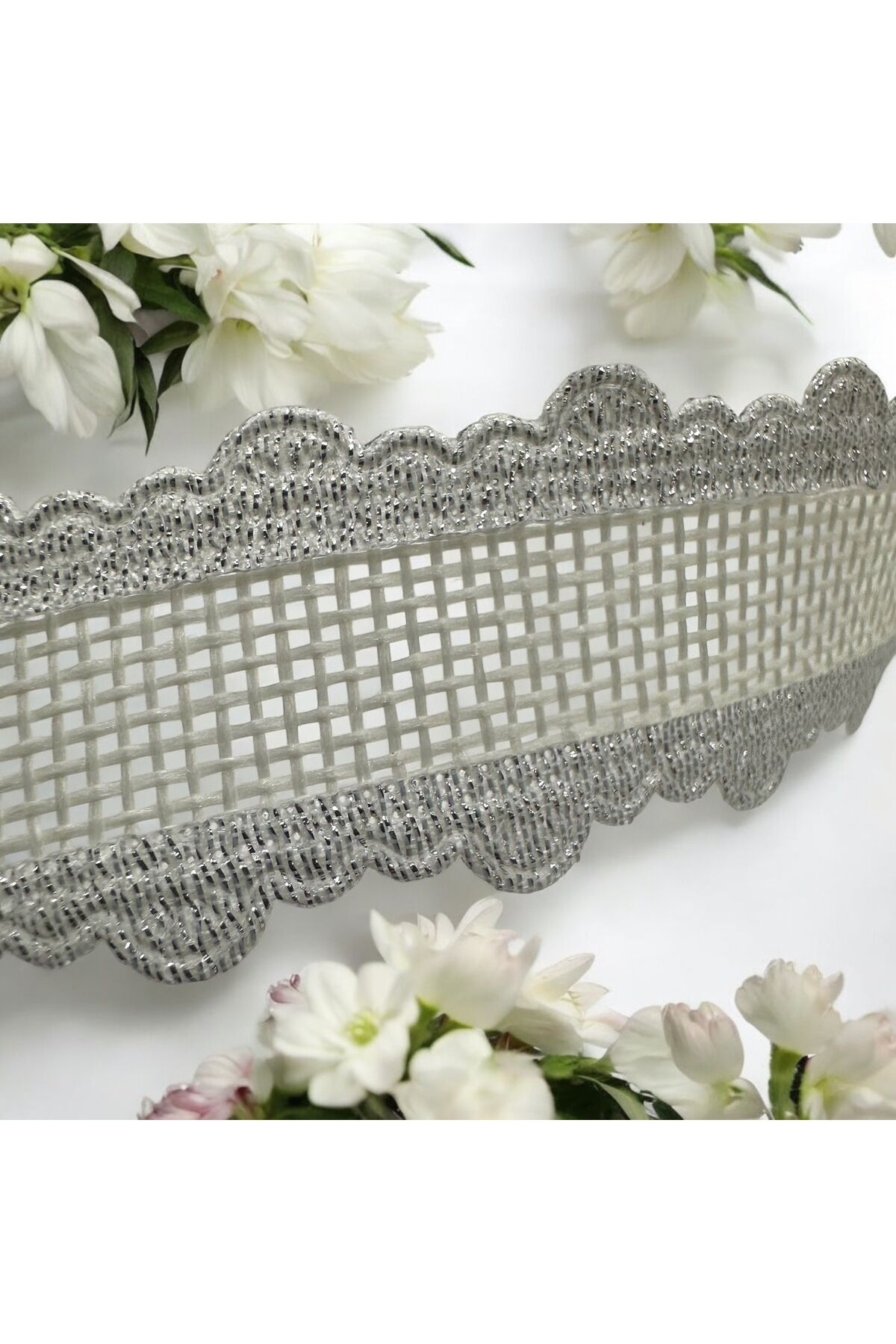 Kenarı Simli Jüt Kurdele Şerit Paketleme, Süs, Kurdele Şerit. Hasır simi kurdele 2 metre 2 cm beyaz gümüş simli