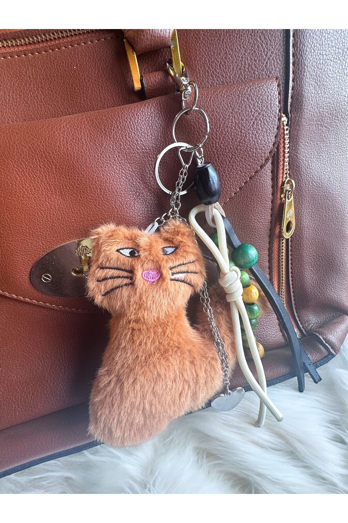 Çanta Aksesuarı Çanta Charmı  Peluş Kedi Çanta Charm Deri ve ip detaylı çanka aksesuarı