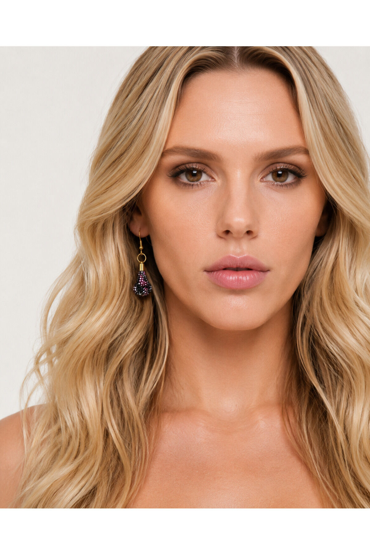 Işıltılı Boncuk Küpe – Boho Chic Sallantılı Küpe