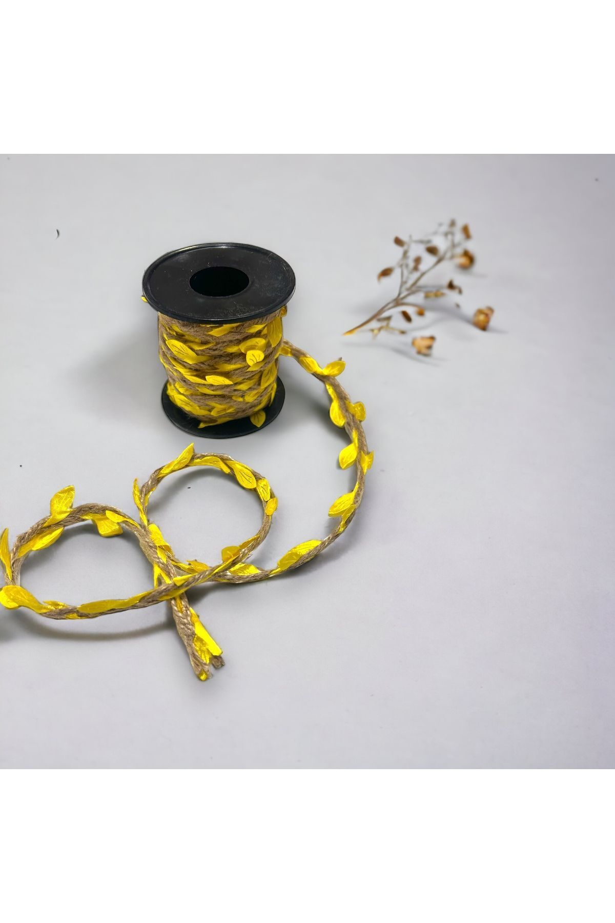 Örgü Jüt Yaprak Şerit Hasırlı Yapraklı Şerit Yapraklı Ip Dekoratif Şerit Jüt Kurdele 2 Metre sarı