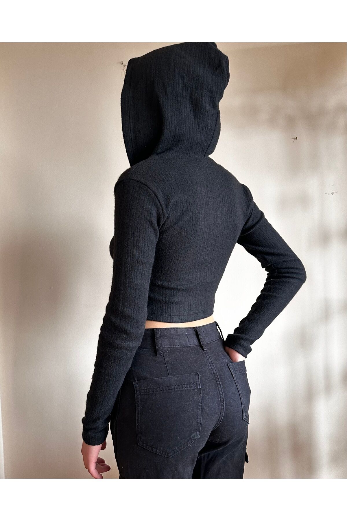 Çift fermuarlı crop Yumuşak soft kumaş fermuarlı kapüşonlu crop siyah - XS