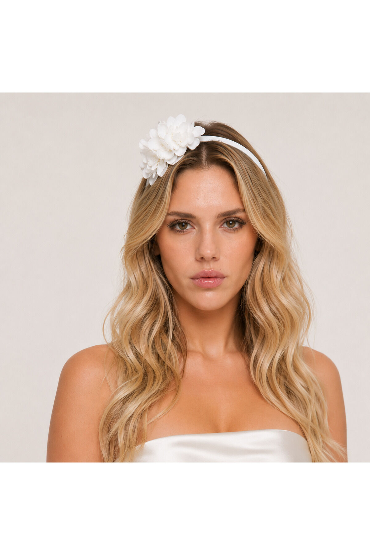 Ekru Ortanca Çiçekli Taç Boho Gelin Tacı Düğün Tacı Nikah Tacı Kına Tacı Festival Saç Aksesuarı El Yapımı Çiçek Taç Beyaz3 cicek
