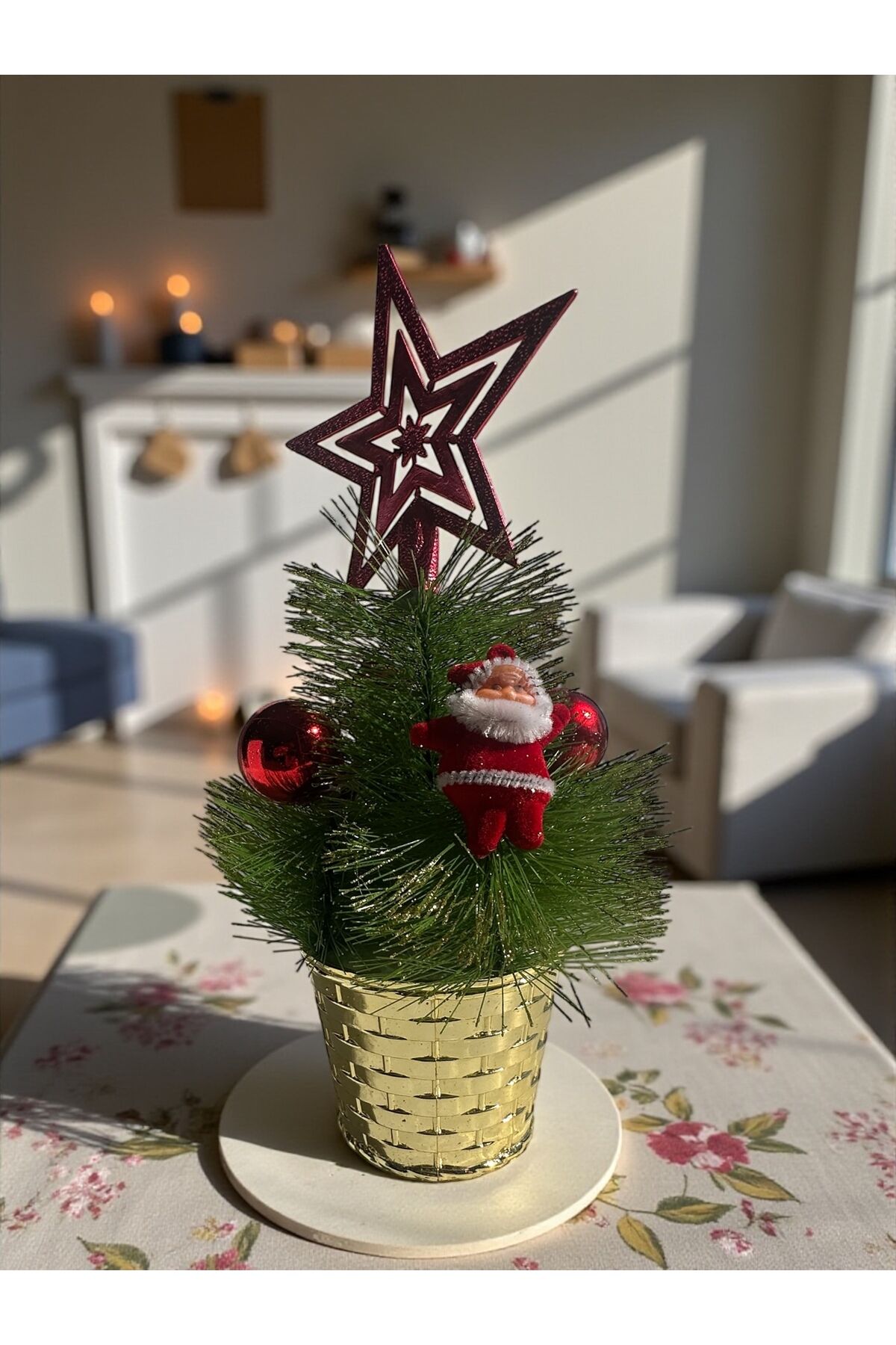 Mini Ağaç Yapay Yılbaşı Ağacı Dekoratif Ev Süsleme noel baba Yıldız temalı 28 cm Kırmızı