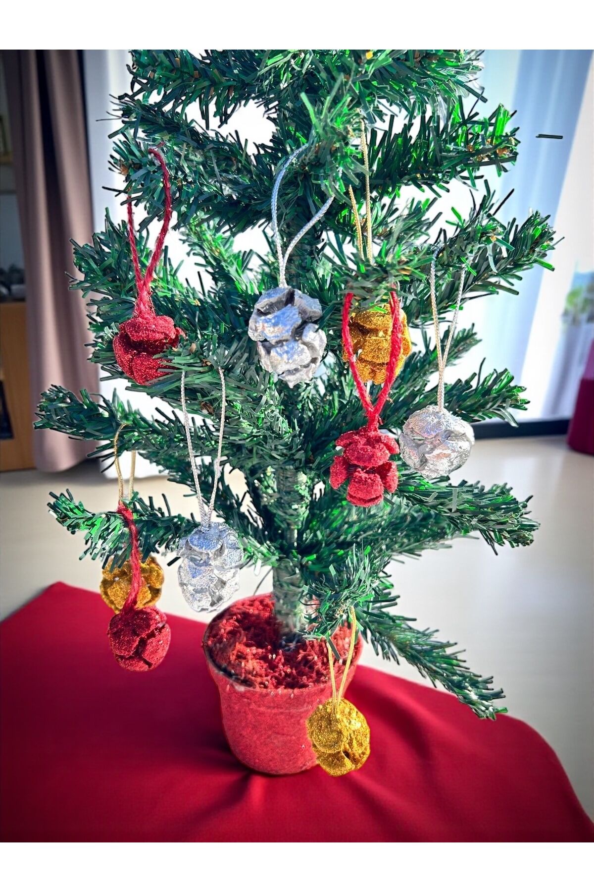 Yılbaşı ağacı süsleri noel set parlak top ağaç süsü Altın 9 adet kozalak