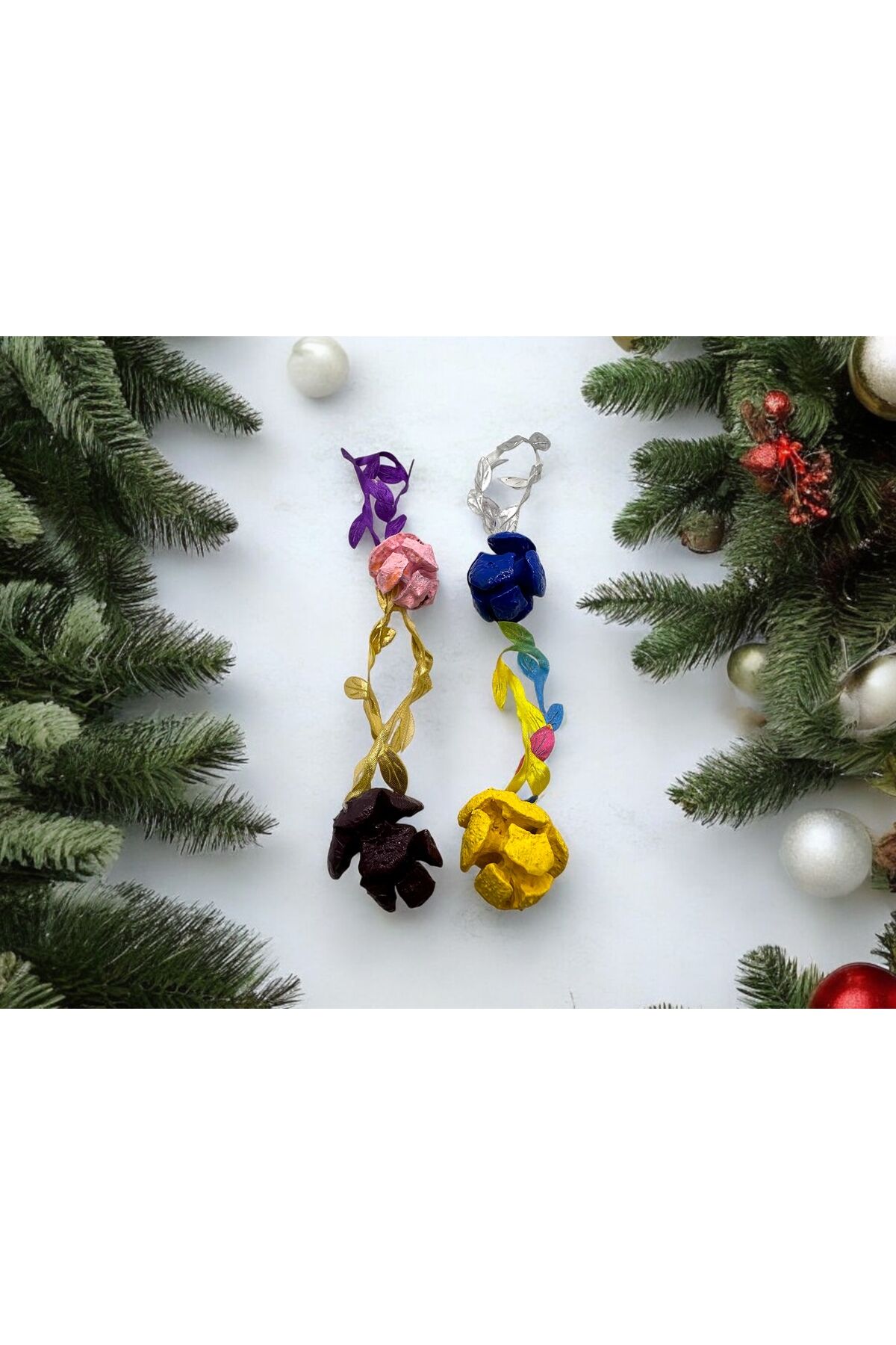 Yılbaşı ağacı süsü 4 lü set renkli küçük kozalak set Yılbası kozalak set Sarı-lacivert-pembe-mor