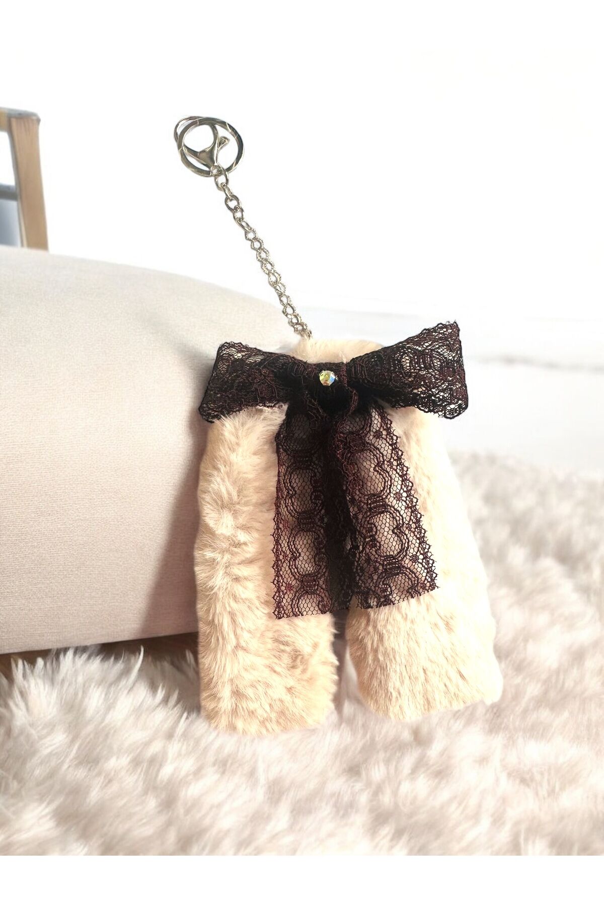 Çanta Charm Kürk Detaylı Fiyonk Charm Peluş Çanta Aksesuarı Peluş Tüylü Anahtarlık