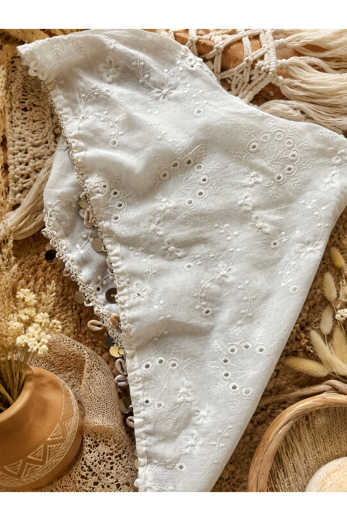 Bohem Dantel Bandana Trend Bandana– İşlemeli Çiçek Desenli, deniz kabuklu Pul Detaylı, Ayarlanabilir Yazlık Başörtüsü & Festival Bandanası
