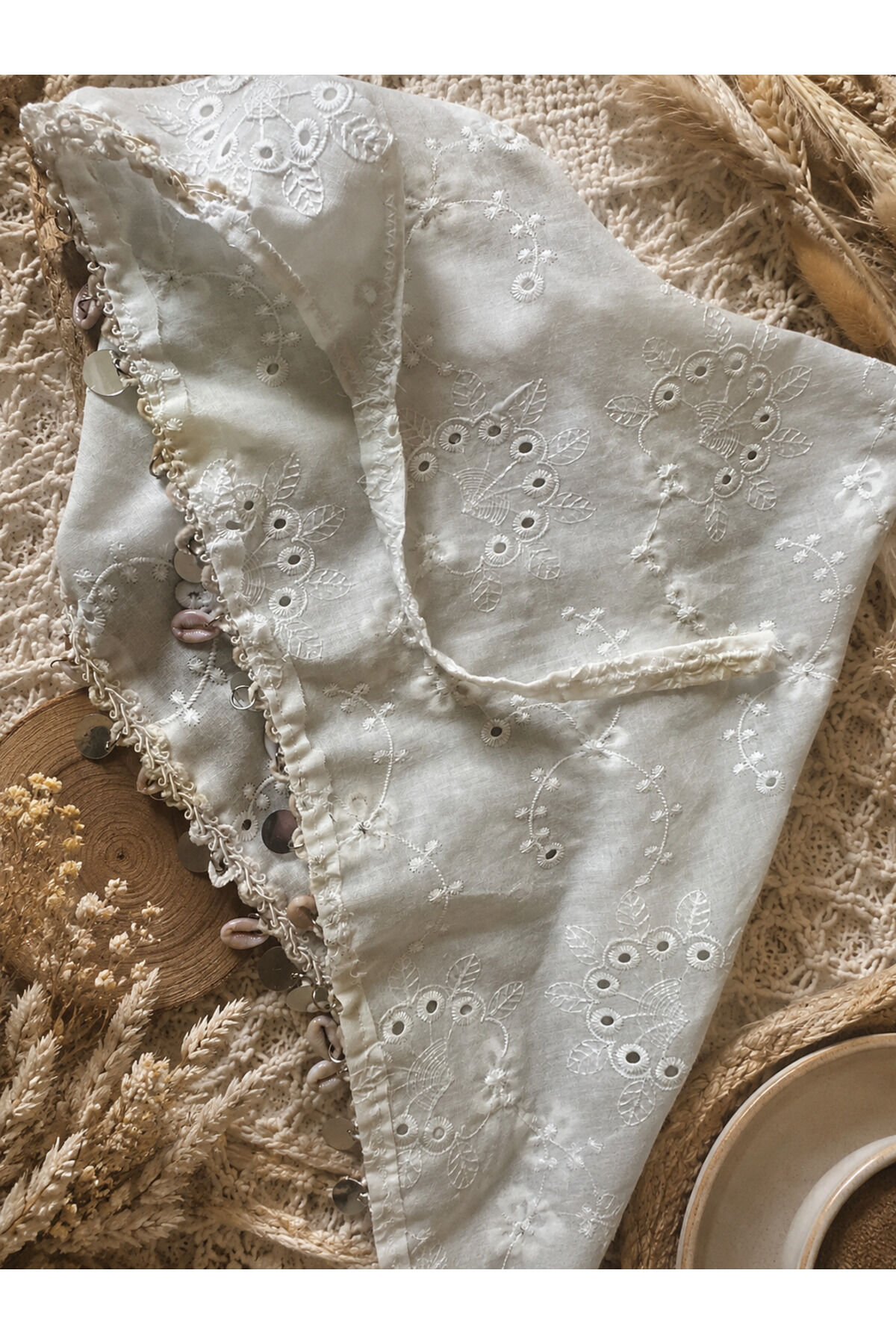 Bohem Dantel Bandana Trend Bandana– İşlemeli Çiçek Desenli, deniz kabuklu Pul Detaylı, Ayarlanabilir Yazlık Başörtüsü & Festival Bandanası
